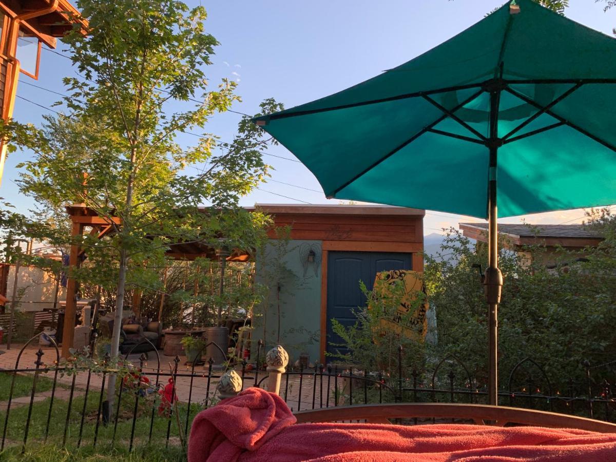 Mystic Portal 420 Guesthouse Colorado Springs Eksteriør billede