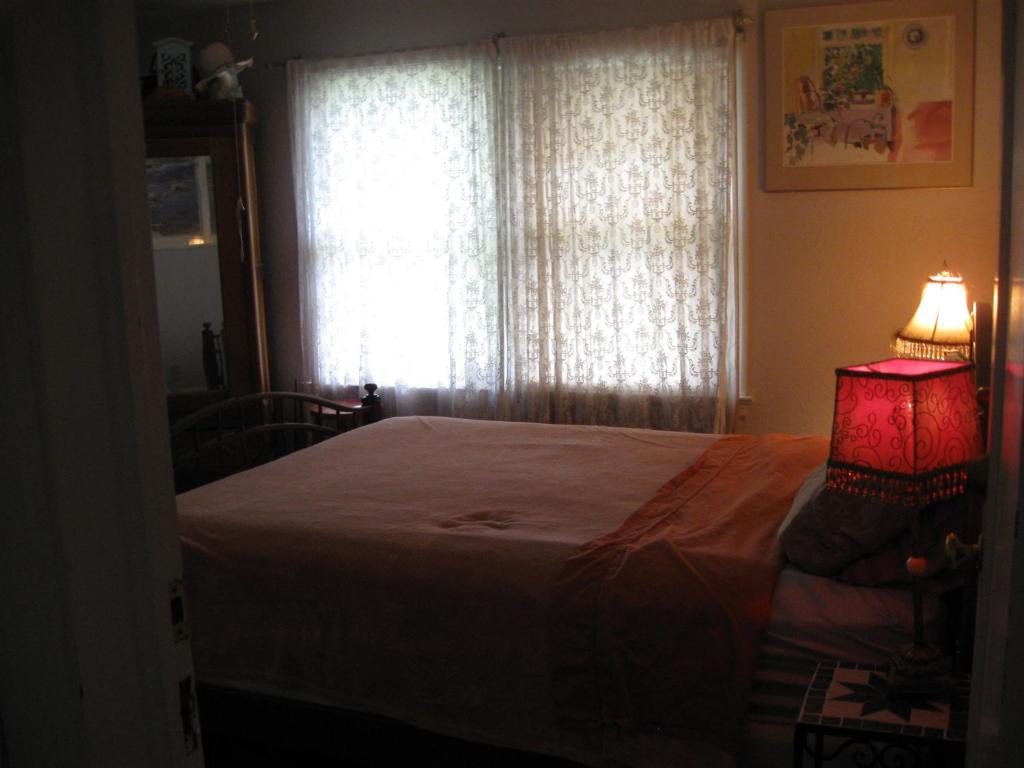 Mystic Portal 420 Guesthouse Colorado Springs Værelse billede